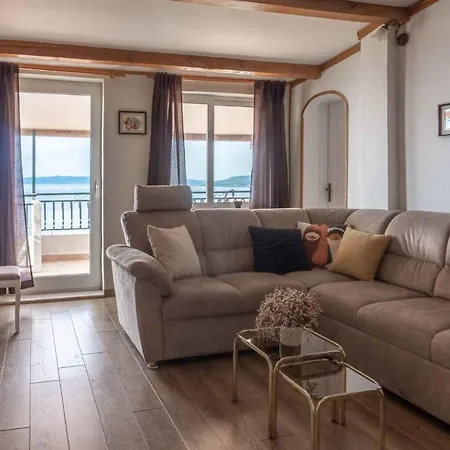 Feriehus Holiday In 6607 Makarska