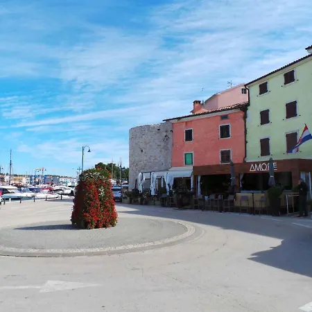 Feriehus Holiday In 6607 Makarska